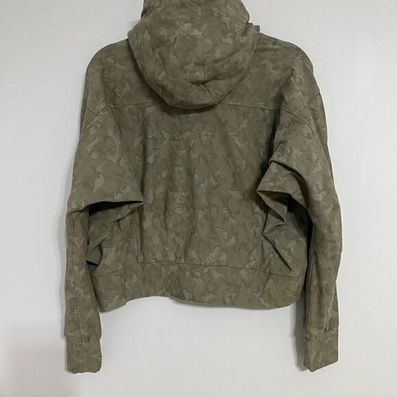 Athleta Farallon Camo Cropped Hoodie Women Size M - Picture 8 of 10